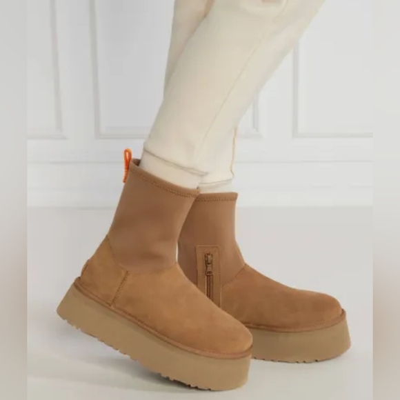 UGG Shoes - UGG Women's Classic Dipper Suede Neoprene Platform Boots Size 9 NWOT MSRP $170